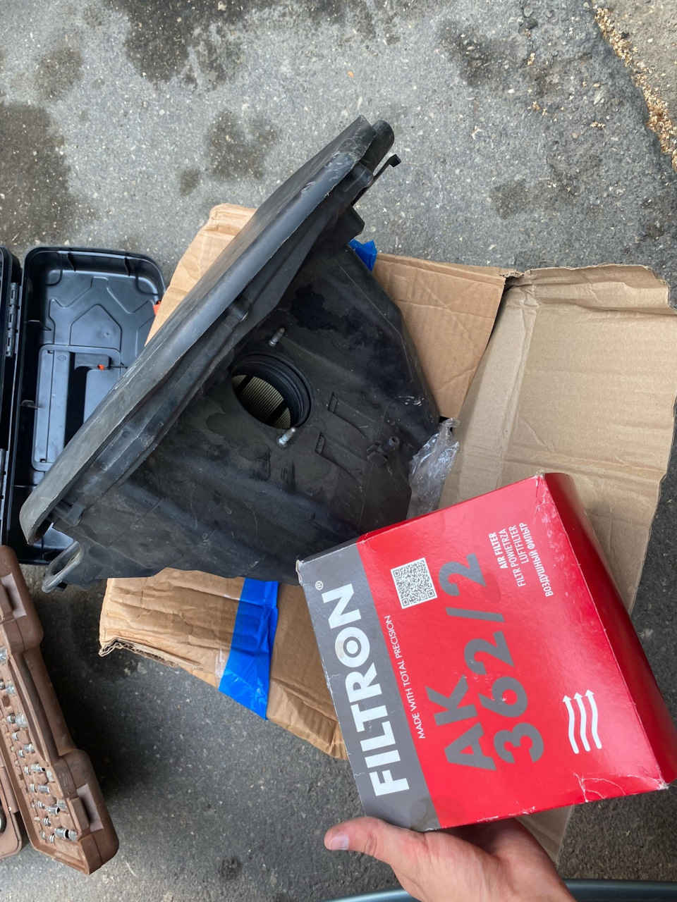 Замена короба воздушного фильтра — BMW 3 series (E46), 2 л, 2003 года ...