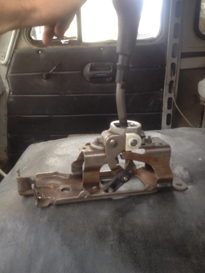 Замена кулисы уаз буханка. Тросовая кулиса уаз 3303. Замена кулисы уаз буханка. Замена кулисы уаз буханка. Кулисы уаз буханка 5 ступка.