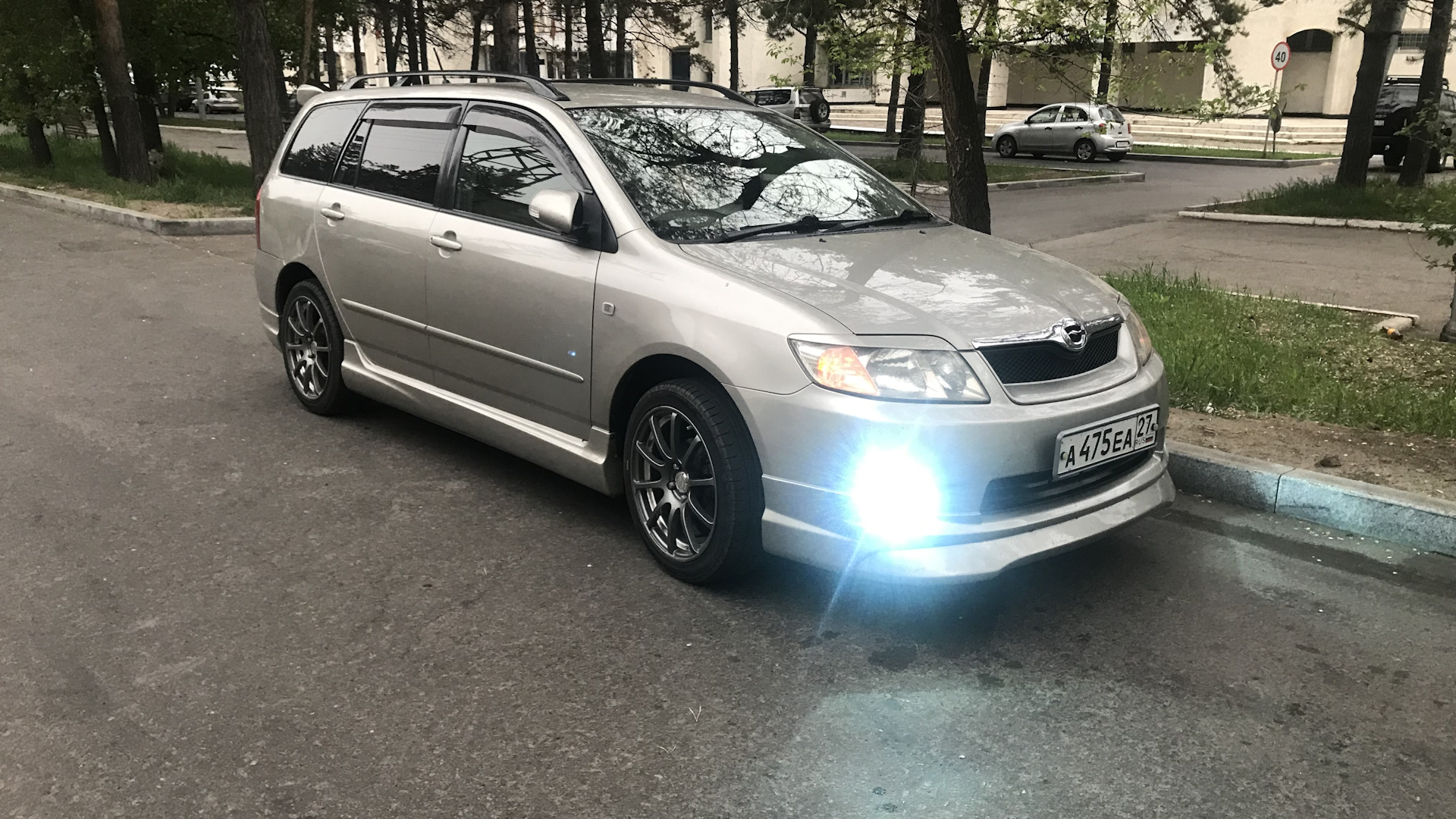 Toyota Corolla Fielder 2005 TRD