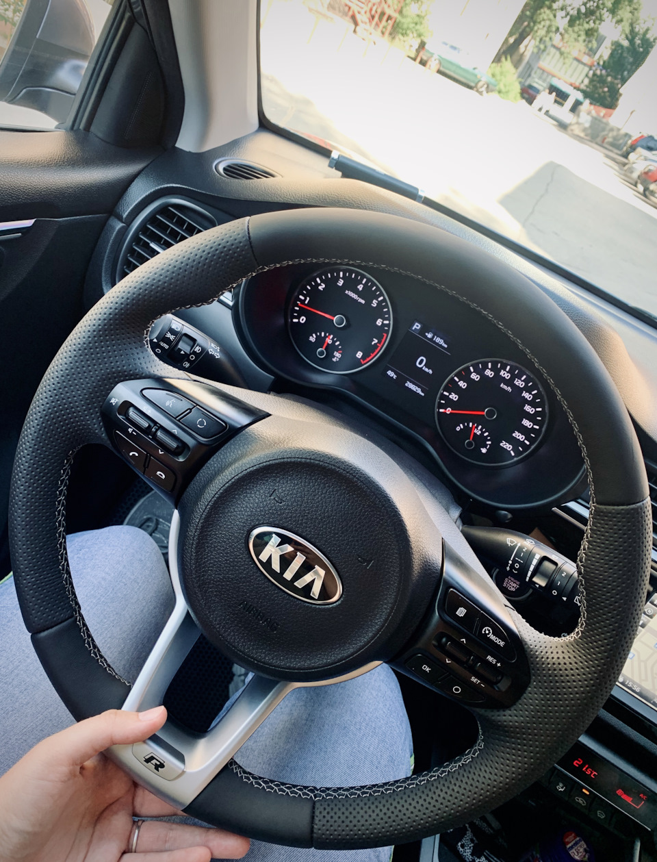 Kia Rio 2021 руль