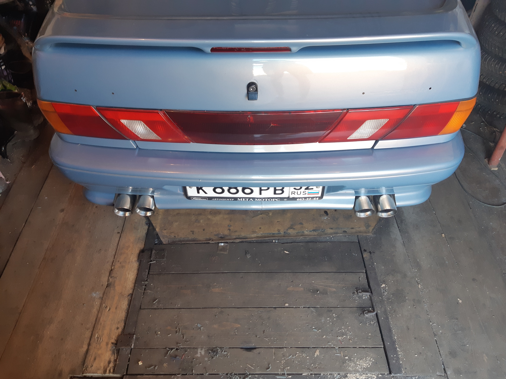 Выхлоп ваз 2115. Раздвоенный выхлоп 2115. Раздвоенный выхлоп 2115. Двойной выхлоп 2115. Двойной выхлоп на ваз 2115.