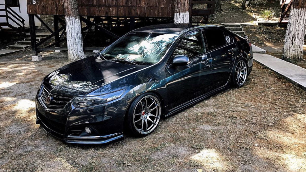 Honda Accord 7 Tuning Black