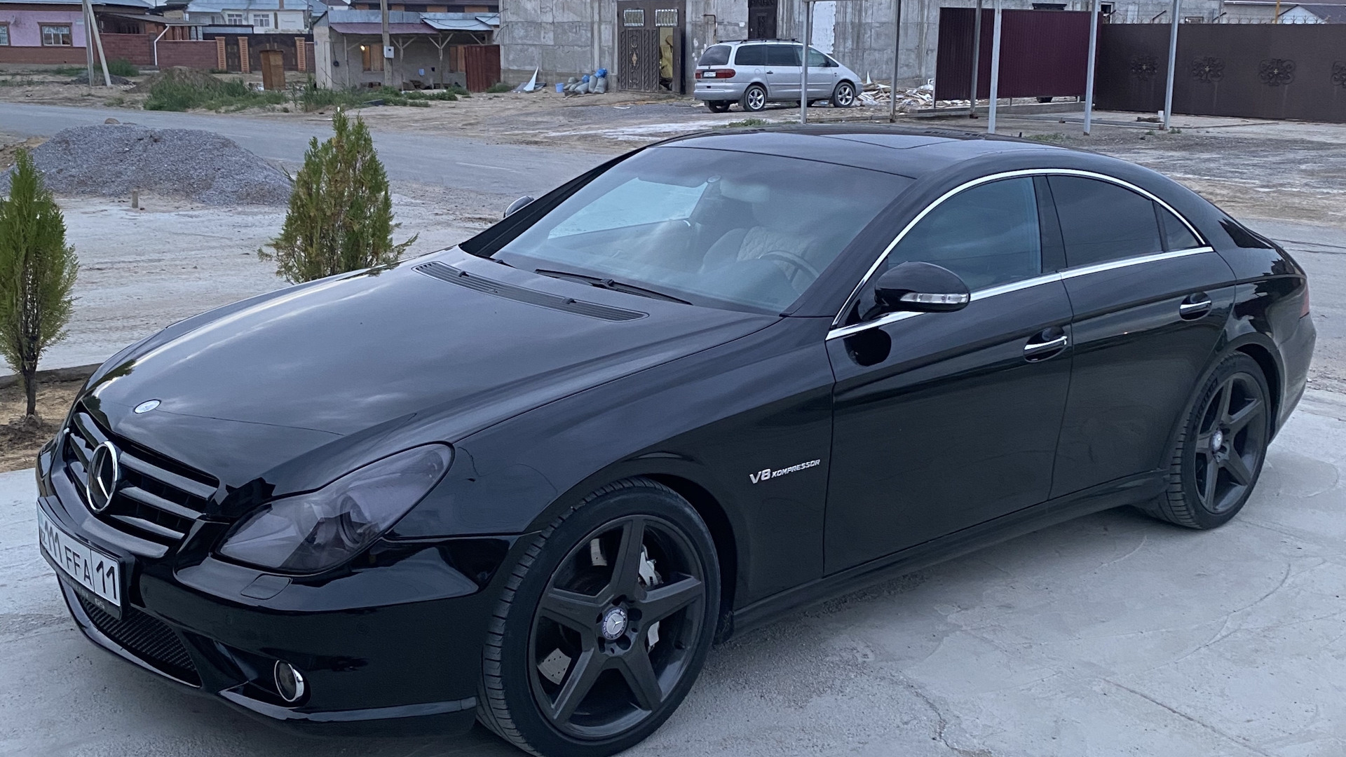 Mercedes Benz CLS 550 черный