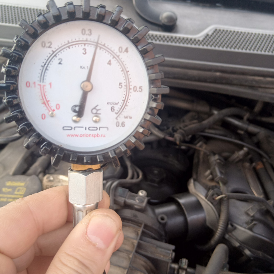 Замер давления масла. — Land Rover Range Rover Sport (1G), 3 л, 2013 ...