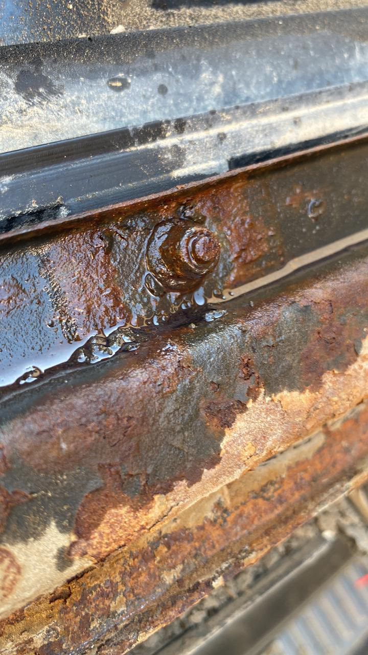 Вот и первый опыт владения старым LR) Заклинил замок багажника. — Land ...