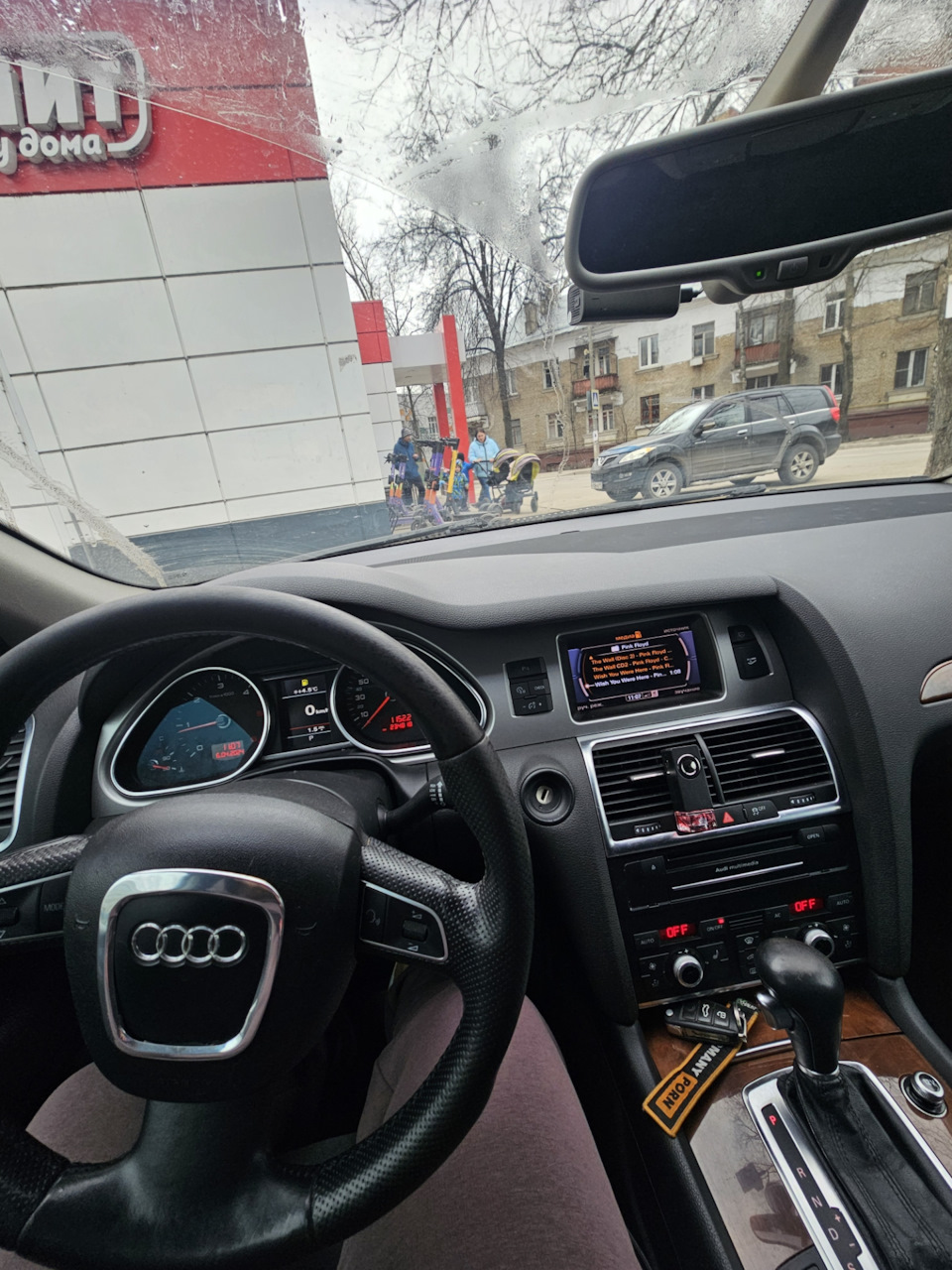 Машина остаётся в семье. — Audi Q7 (1G), 3 л, 2010 года | просто так |  DRIVE2