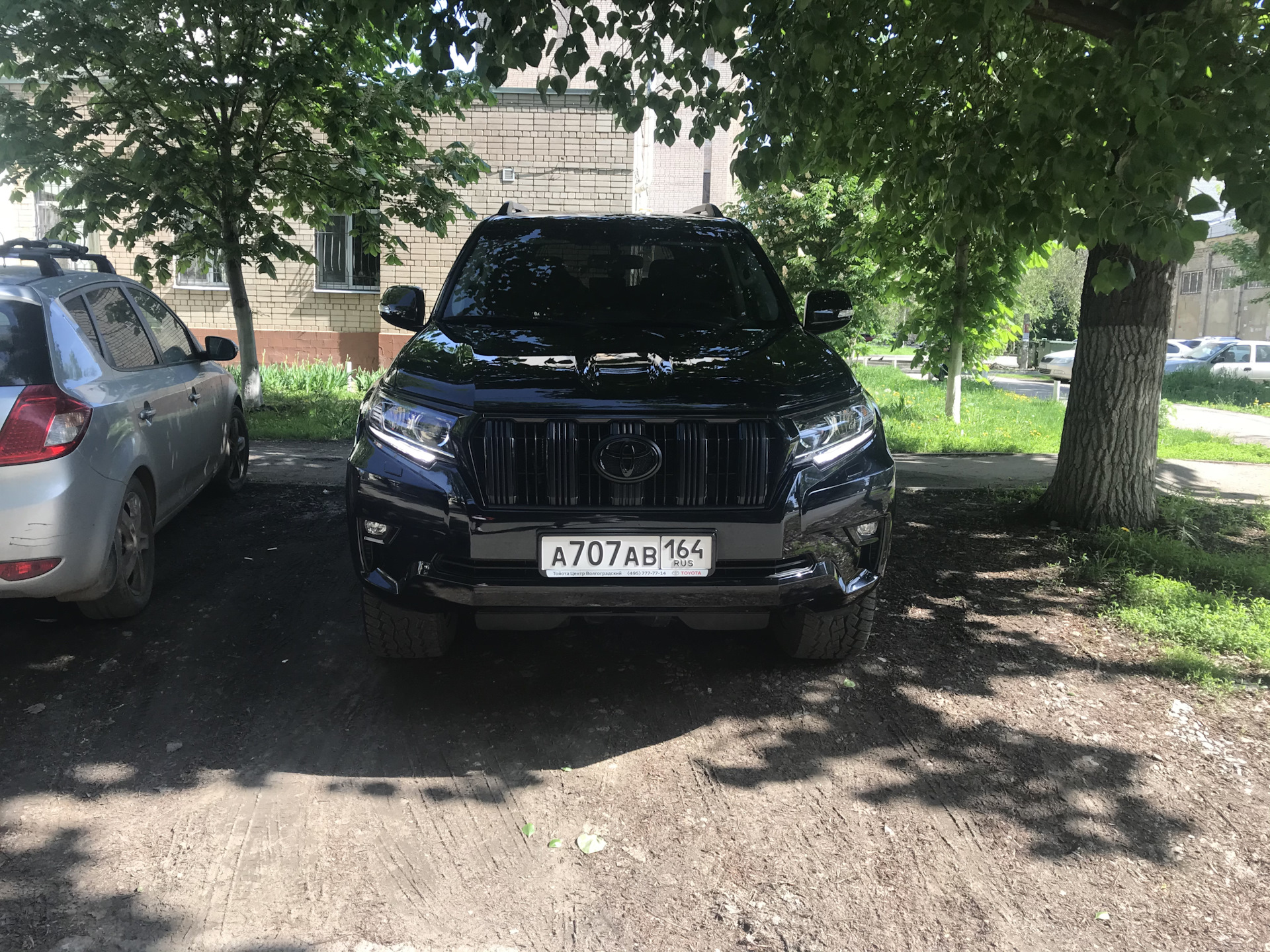 Ленд крузер 200 антихром черный. Prado 150 антихром. Прадо 150 антихром черный. Toyota land cruiser prado 150 антихром. Toyota land cruiser prado 150 антихром.