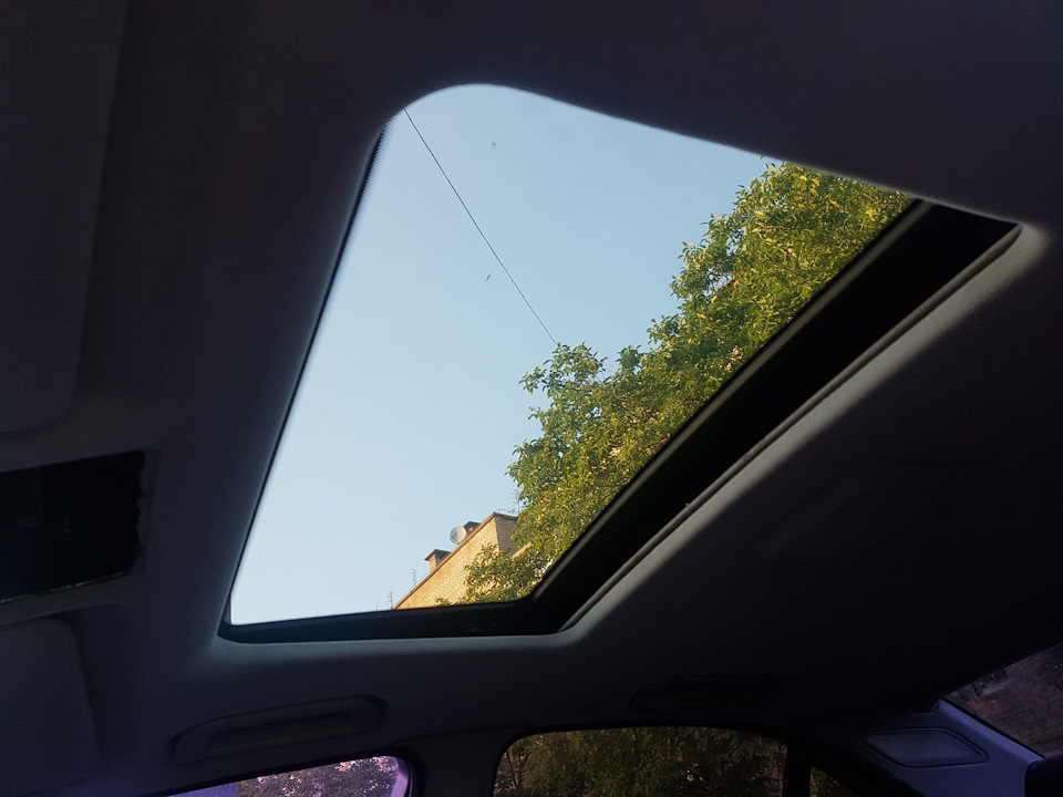 Е люком. Bmw e39 люк. Стеклянный люк bmw e34. Врезка люка е46. Е34 с люком.