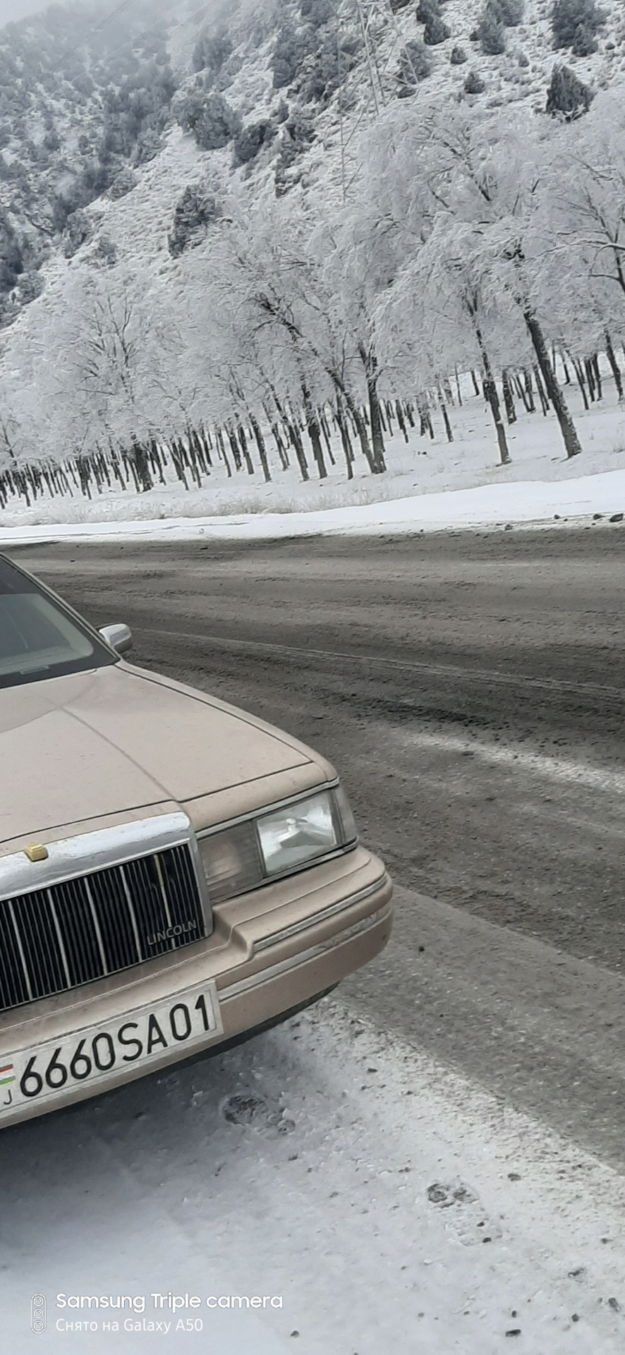 Зимний перевал Пенджикент Худжанд — Lincoln Town Car II, 4,6 л, 1992 года |  путешествие | DRIVE2