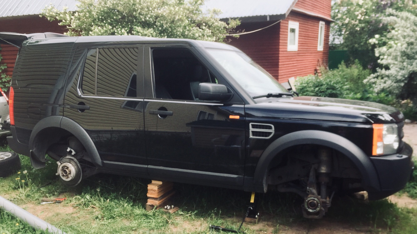 Замена всех тормозных дисков и колодок — Land Rover Discovery III, 2,7 л,  2008 года | своими руками | DRIVE2