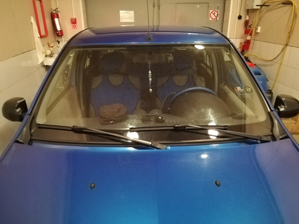 Фото в бортжурнале Renault Logan (1G)