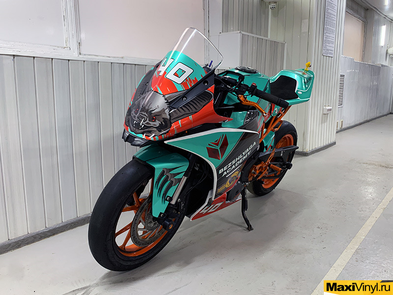 Наклейки на мотоцикл KTM RC390 для Илоны Селиной - MaxiVinyl на DRIVE2.