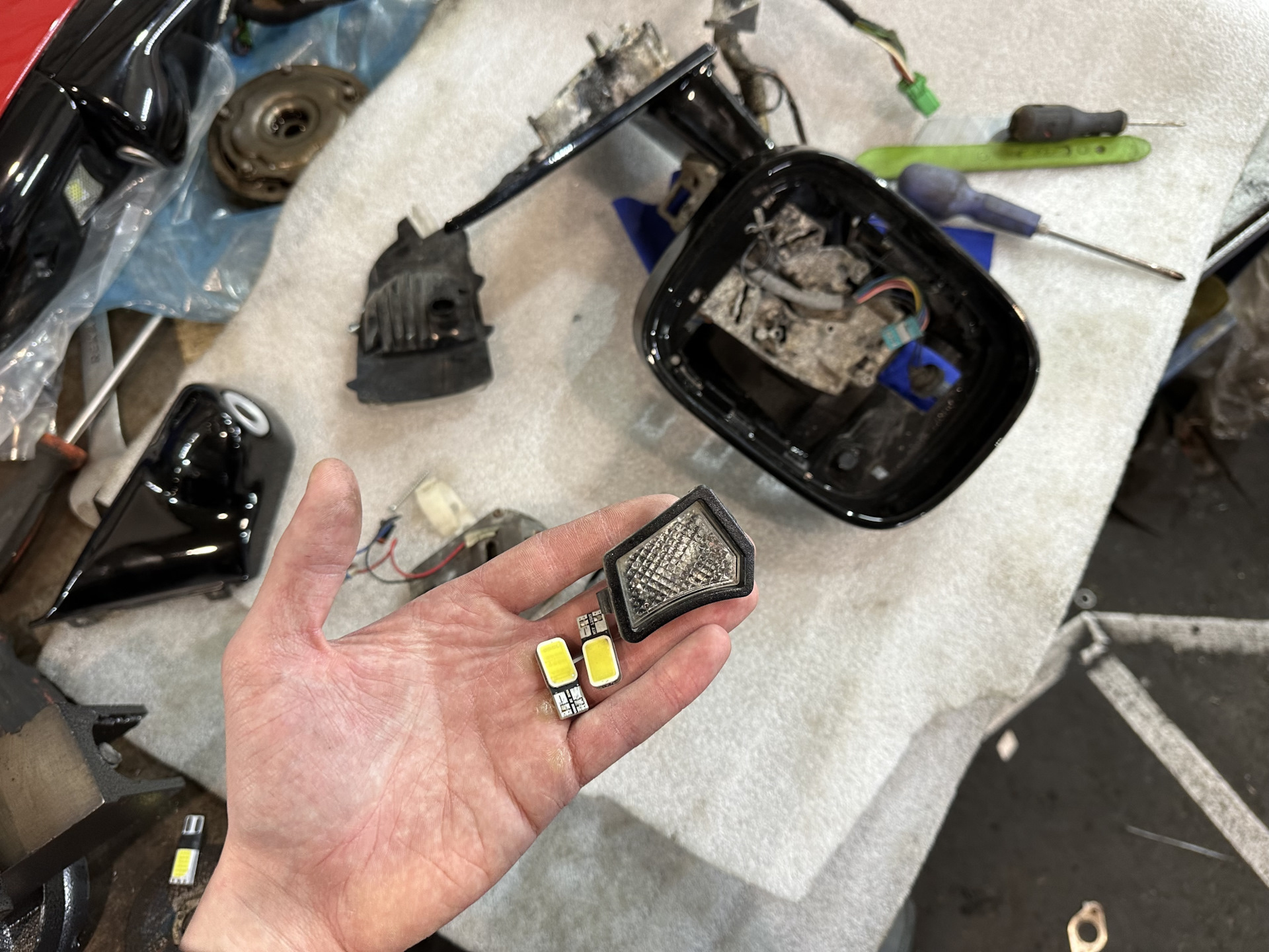 Замена основания зеркал заднего вида из твердого композита ...