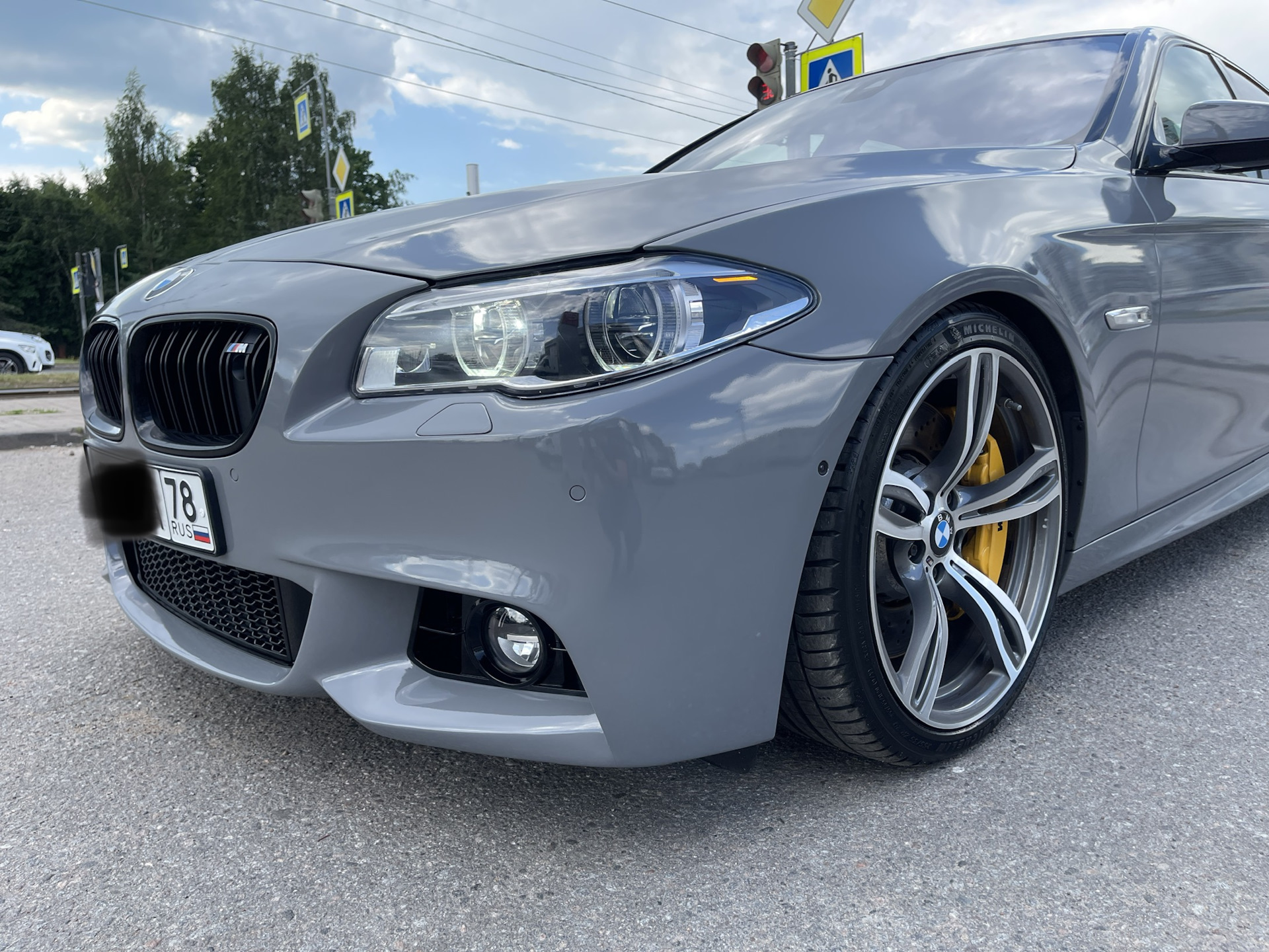 Nardo grey — BMW 5 series (F10), 4,4 л, 2012 года стайлинг DRIVE2