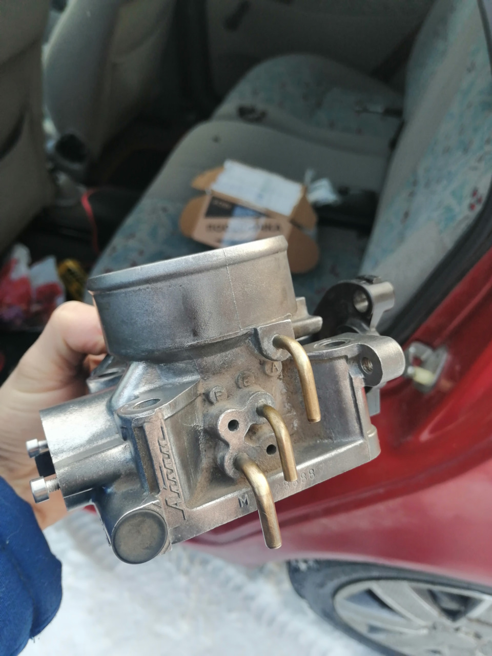 Дроссель Амадеус на месте — Mitsubishi Lancer IX, 1,6 л, 2005 года ...