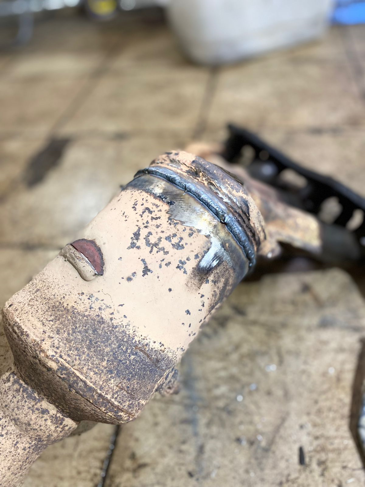 Замена и удаление катализатора ФОРД ФОКУС 2 1.8 в Москве — auto ...