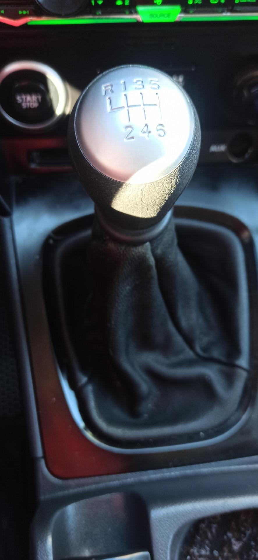 Ручка МКПП Колеос — Renault Koleos (1G), 2,5 л., 2008 года | аксессуары ...