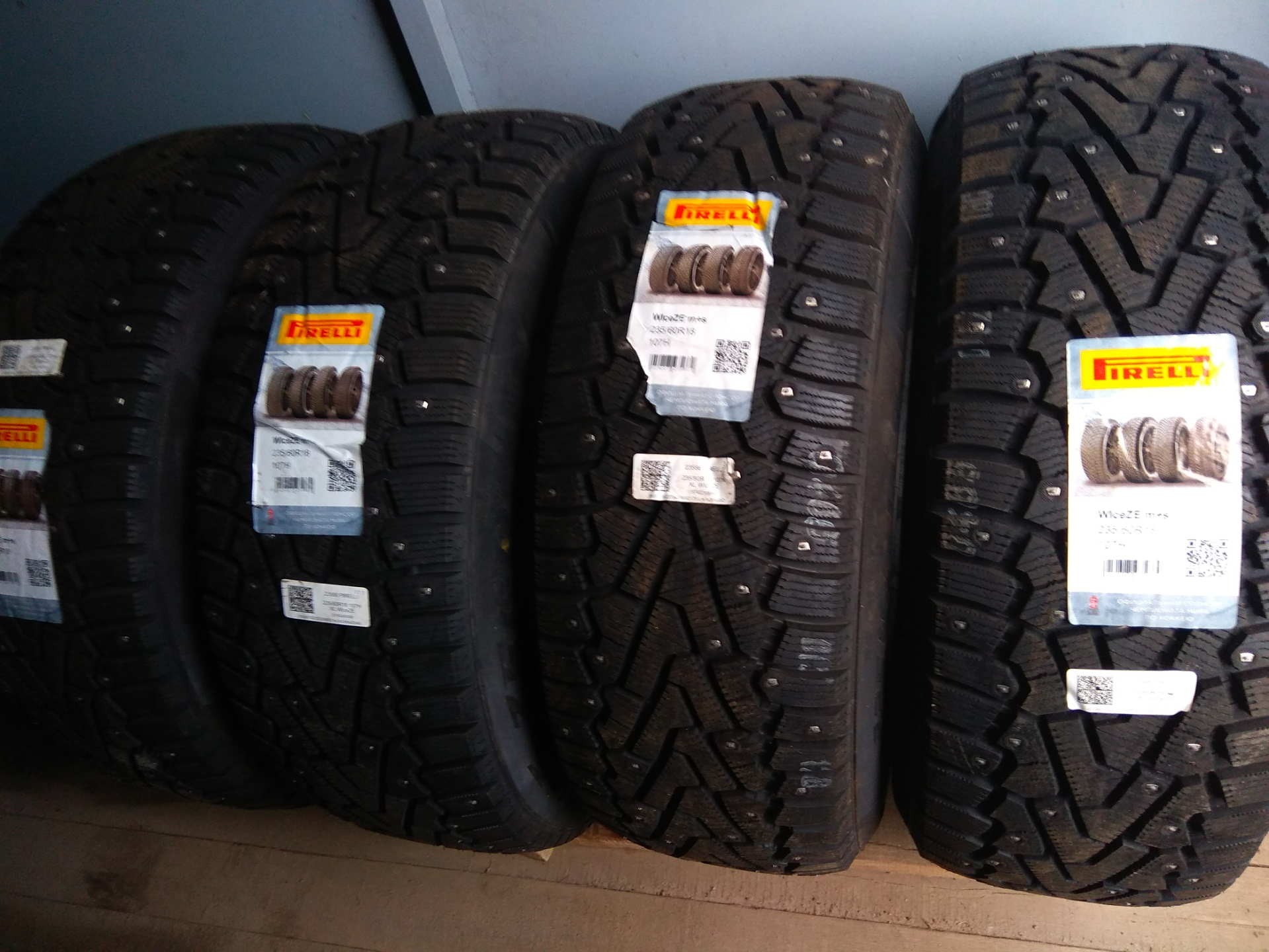 Pirelli ice zero 235 65 r18. Ice Zero 235/60 r18 107h.