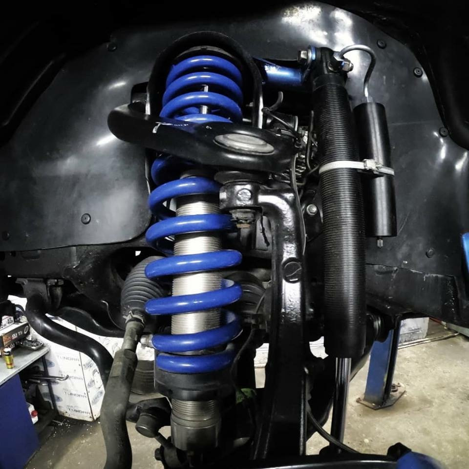 пневмоподвеска bmw x5 g05. подвеска бмв х5 f15. передняя пневмостойка на бмв х5 е70. бмв е70 блок клапанов пневмы. клапана пневмы бмв х5 е70.