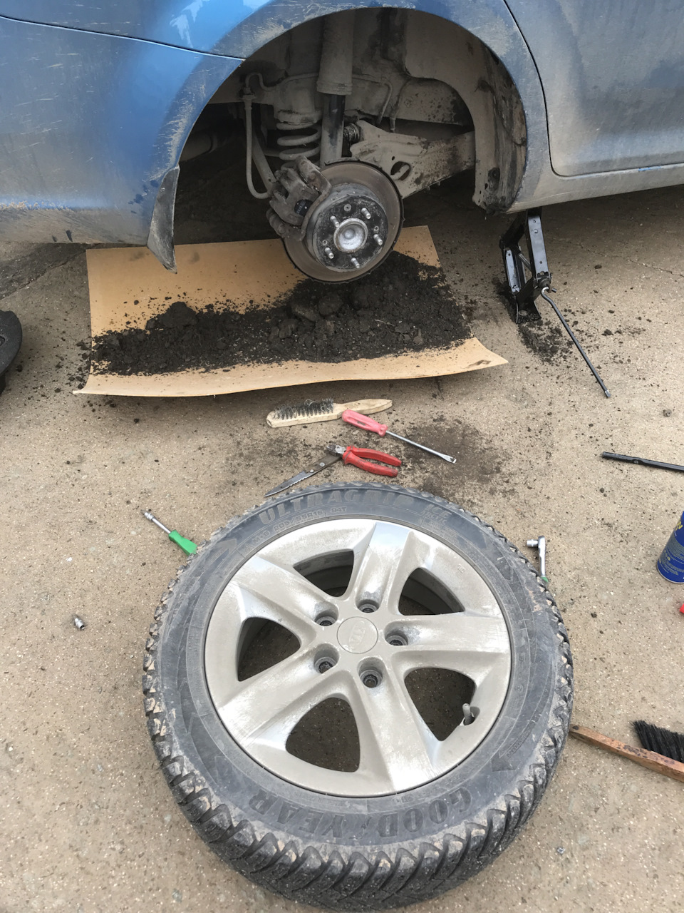 Замена подкрылка — KIA Ceed (1G), 1,6 л, 2010 года | своими руками | DRIVE2