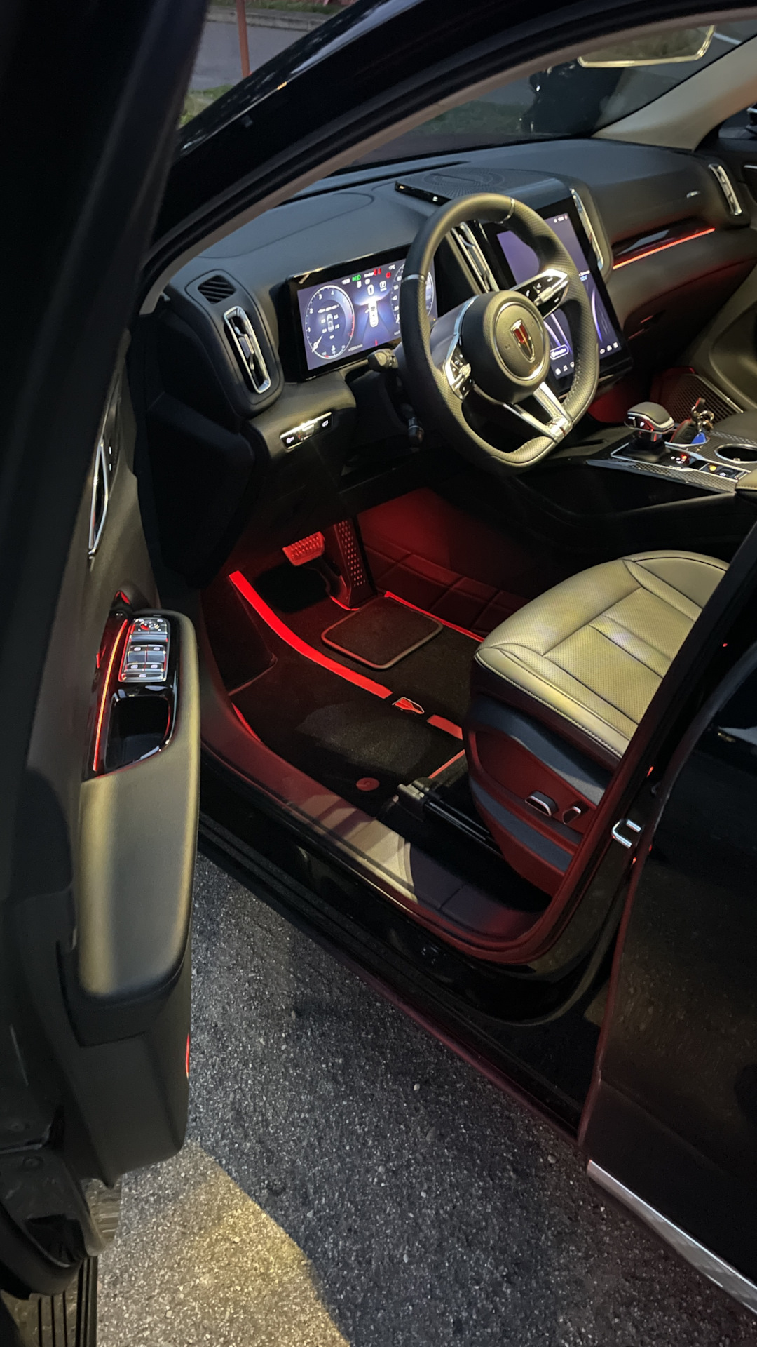 Фото в бортжурнале Hongqi HS3