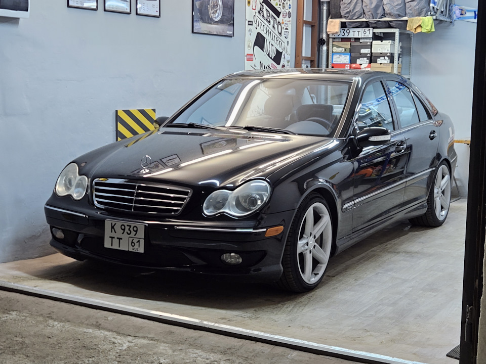 Фото в бортжурнале Mercedes-Benz C-Class (W203)