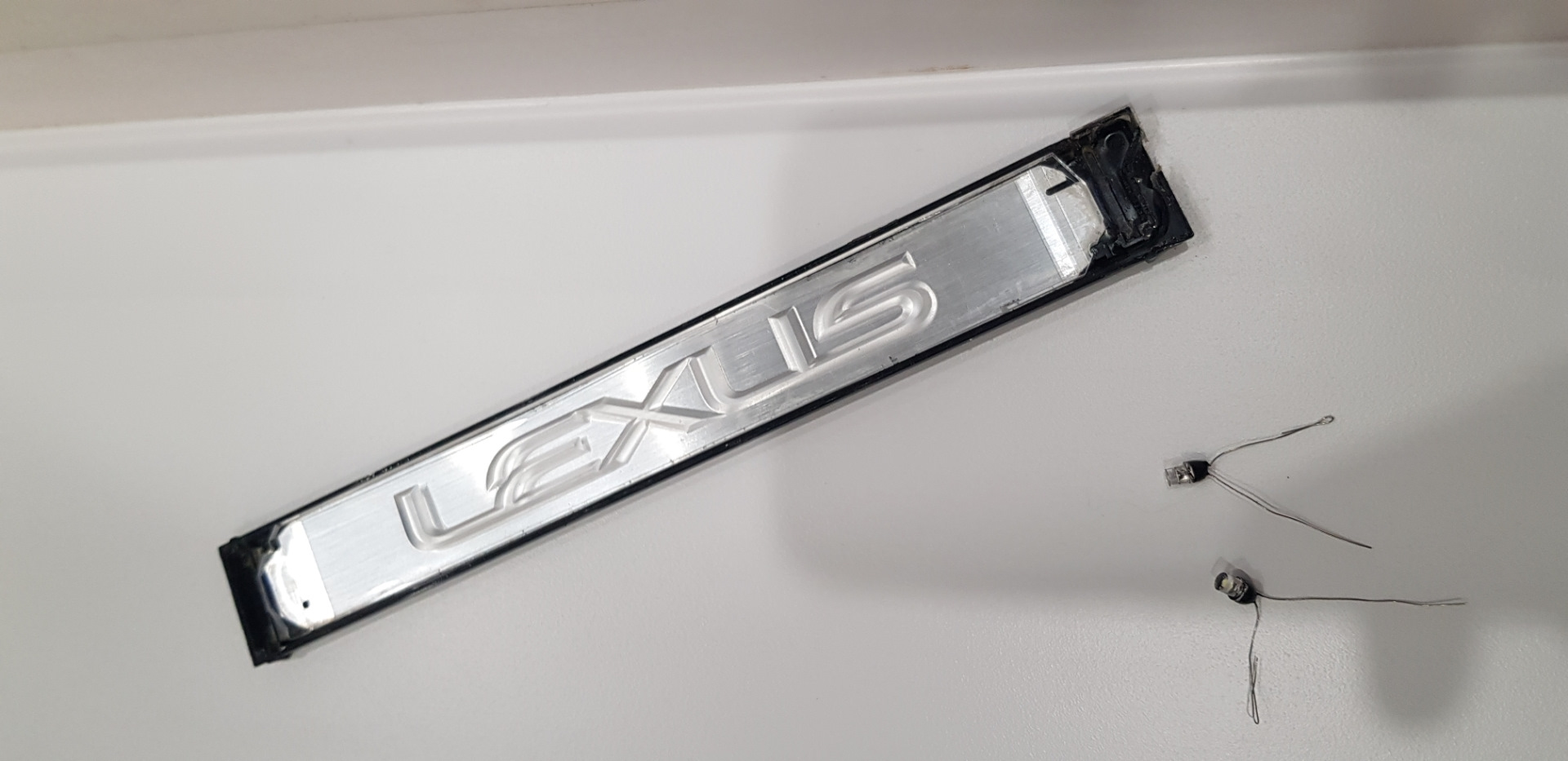 Подсветка порогов — Lexus RX 400h (2G), 3,3 л, 2008 года | своими ...