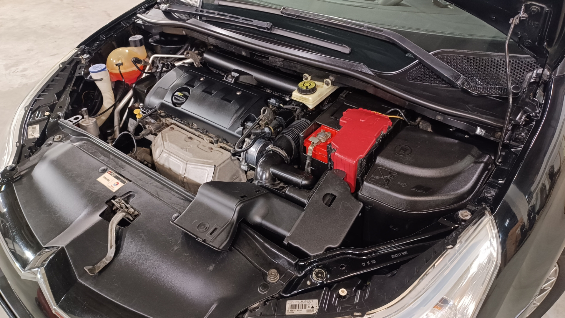 Промывка расширительного бачка, марафет под капотом — Citroen C4 (1G ...