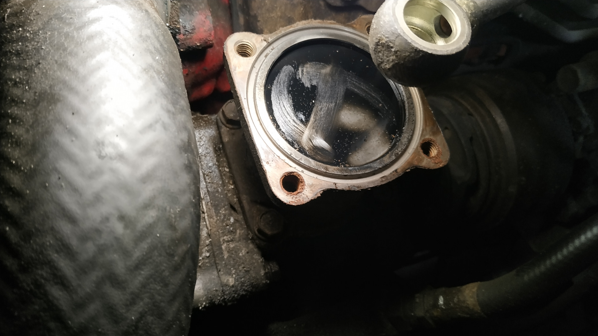 Воздушный компрессор ремонт — Hino Ranger с КМУ Unic URA 343, 7 л ...