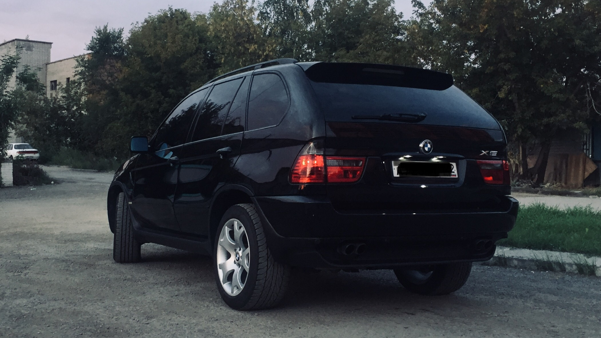 BMW X5 (E53) 4.4 бензиновый 2004 | Black brother на DRIVE2