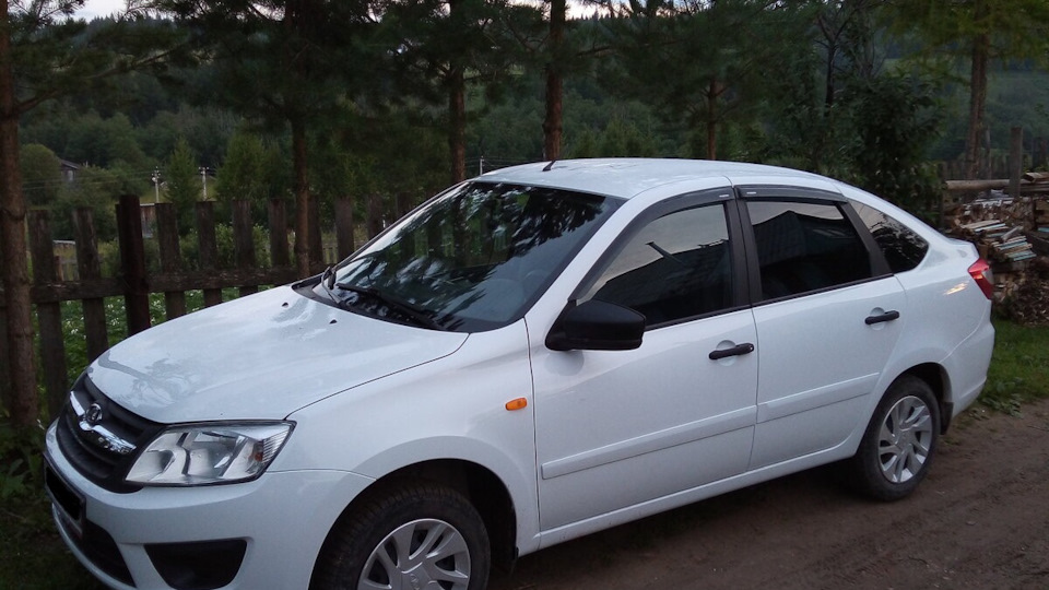 Lada Granta liftback
