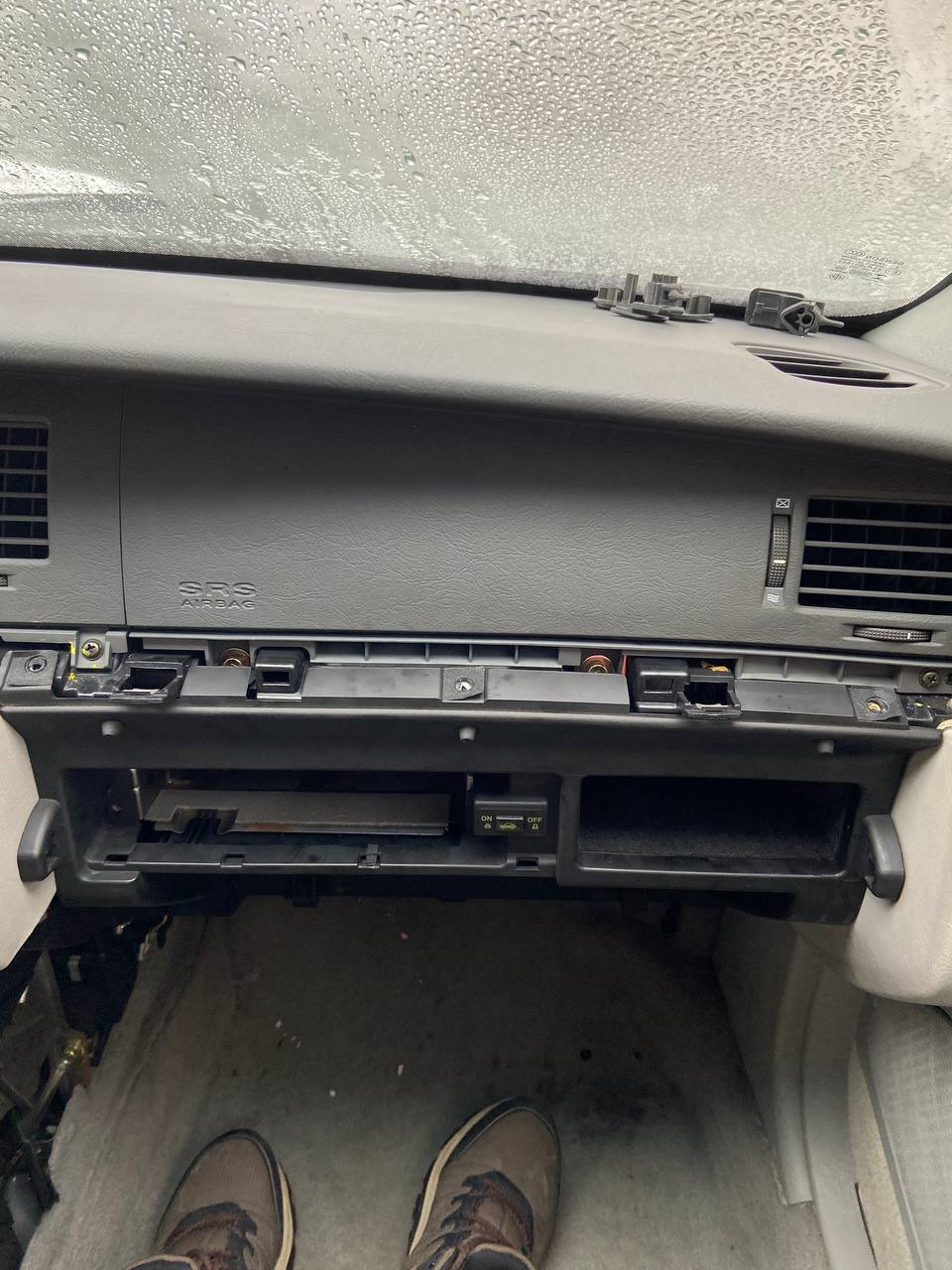 Замена тяг отопителя пассажира и снятие бардачка, Kia Opirus. — DRIVE2