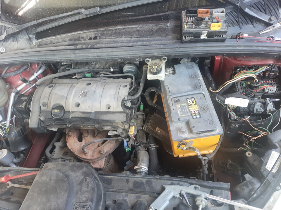 Замена двс с еп6 на ту5 — Peugeot 308 (1G), 1,6 л, 2008 года | своими ...