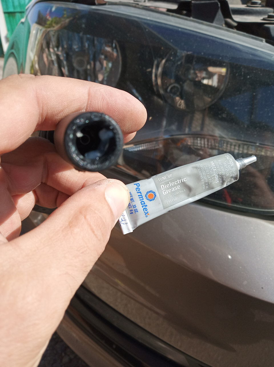 Мажу наконечник смазкой😄. — Volkswagen Polo Sedan. Запчасти на фото: 981150