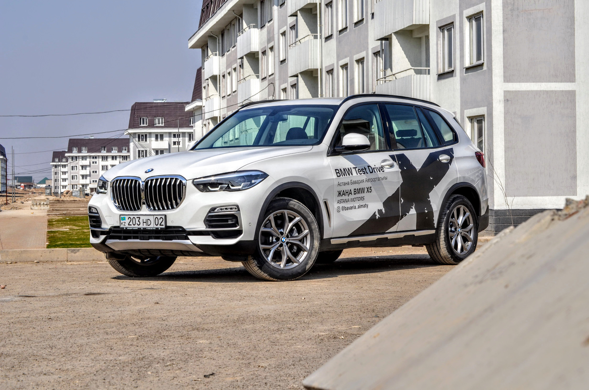 Тест-драйв BMW X5 xDrive40i: без Сваровски, зато с характером — «Тест-драйвы»  на DRIVE2