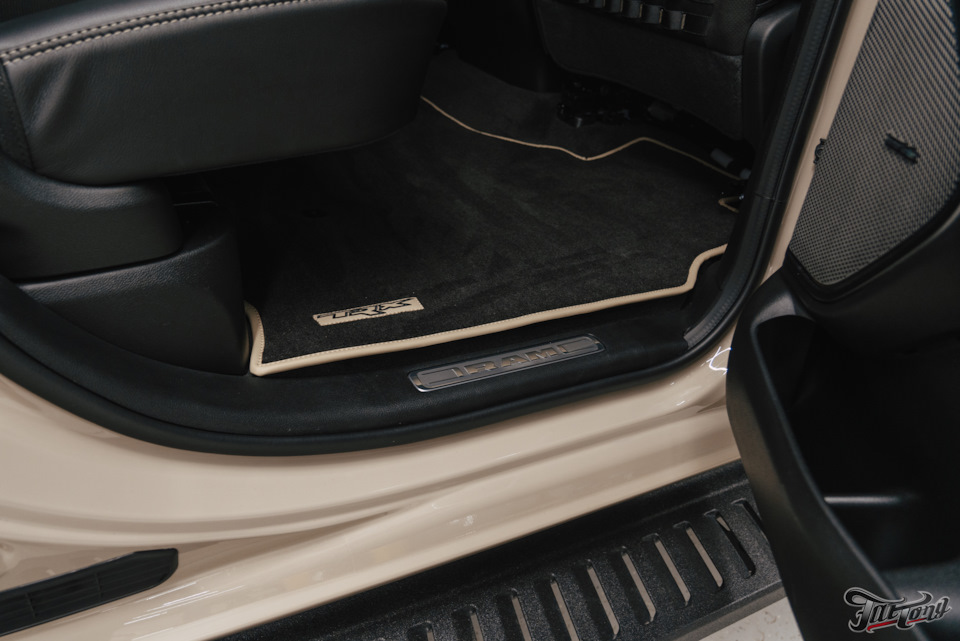 Оклеили лимитированную версию RAM TRX Sand Blast в матовый полиуретан ...