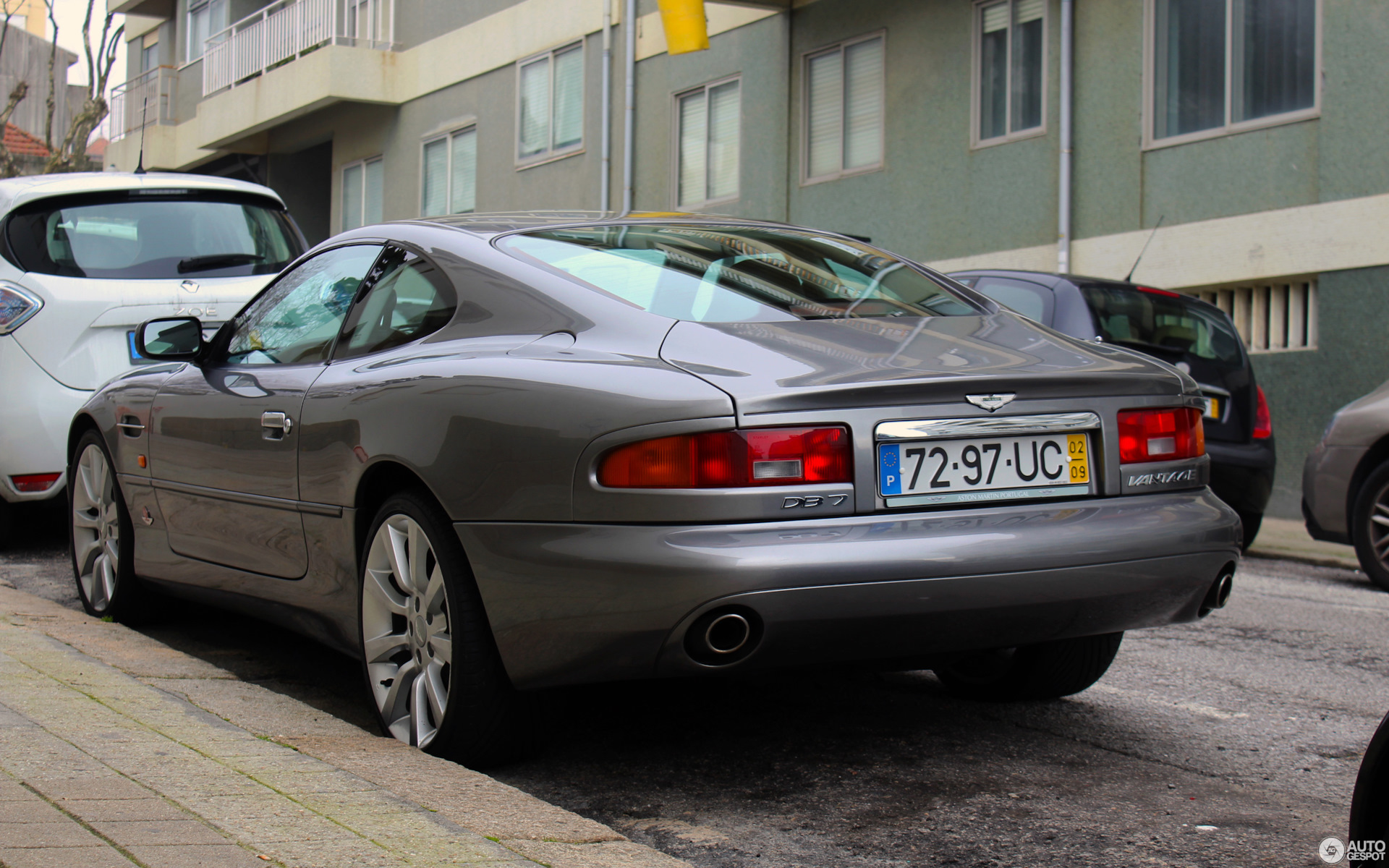 Aston Martin v8 Vantage 1999