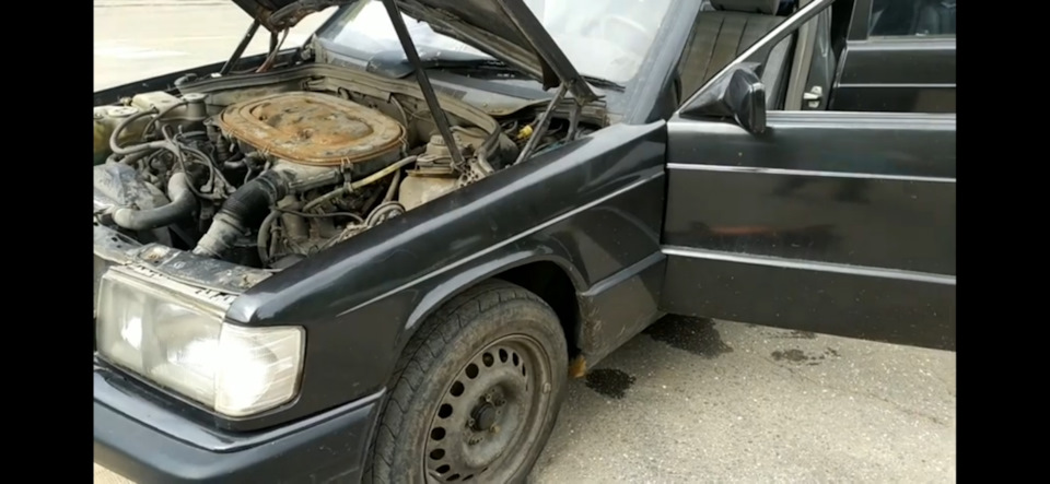 Что делать если утопил авто, эмульсия в двигателе Mercedes 190 w201 ...
