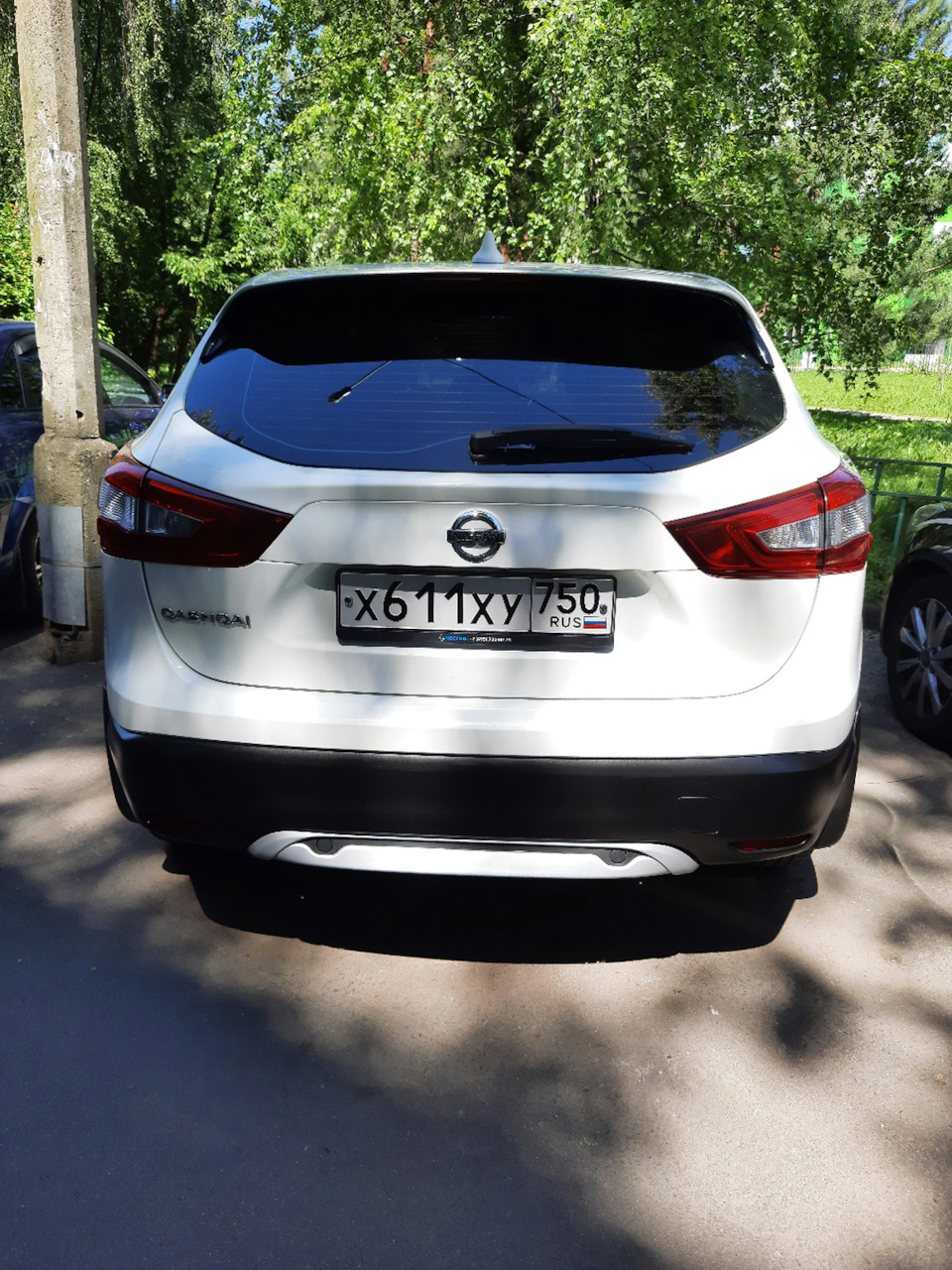 Антенна плавник от Весты. — Nissan Qashqai (2G), 2 л, 2014 года |  аксессуары | DRIVE2