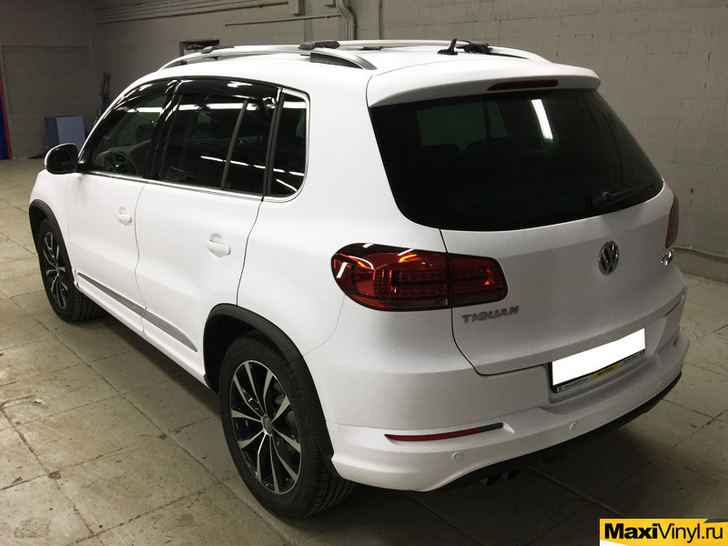 Полная оклейка VW Tiguan белой матовой пленкой — Maxi Vinyl на DRIVE2
