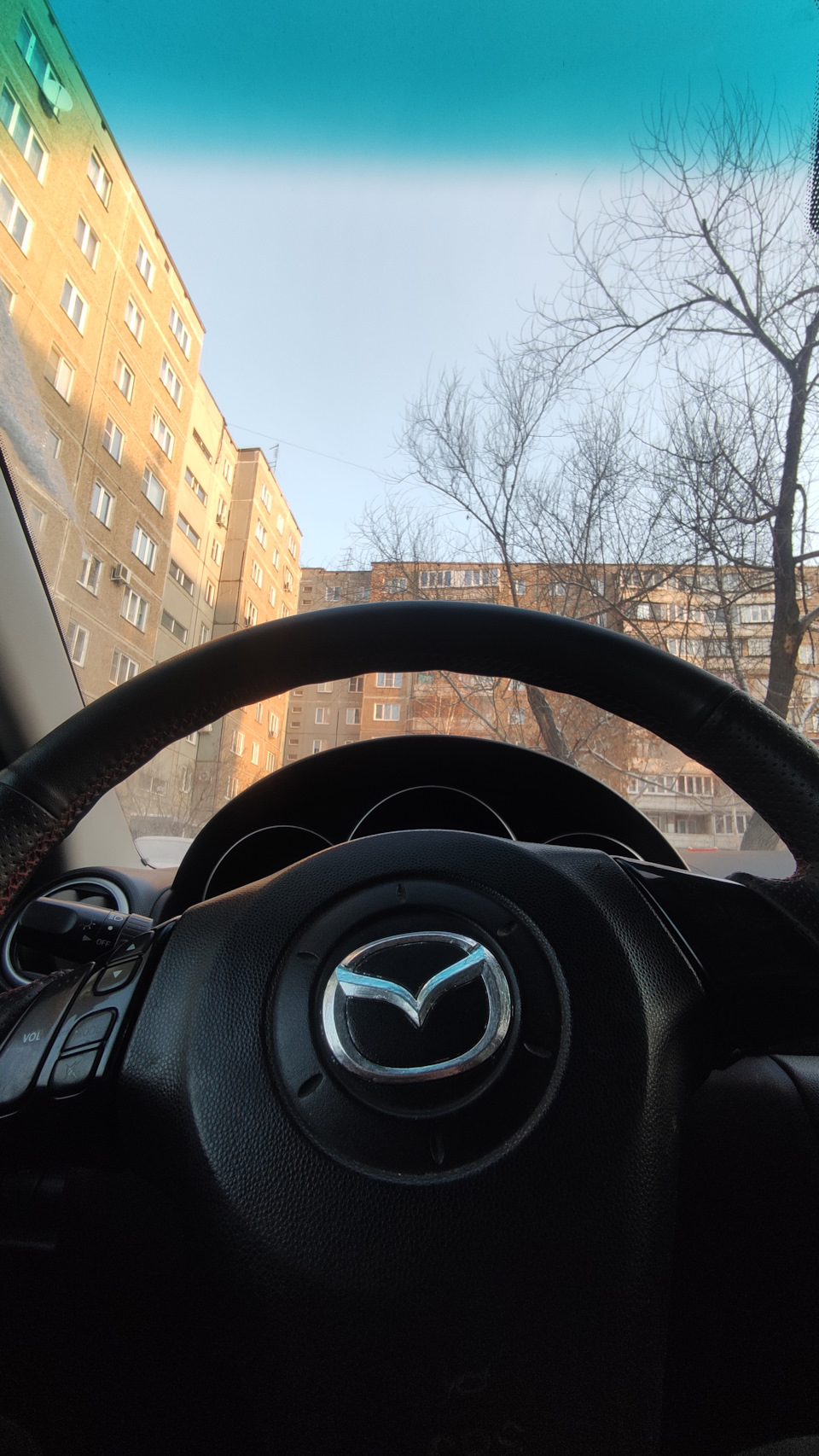 Значок Мазда на руле — Mazda 3 (1G) BK, 1,6 л, 2007 года | аксессуары ...