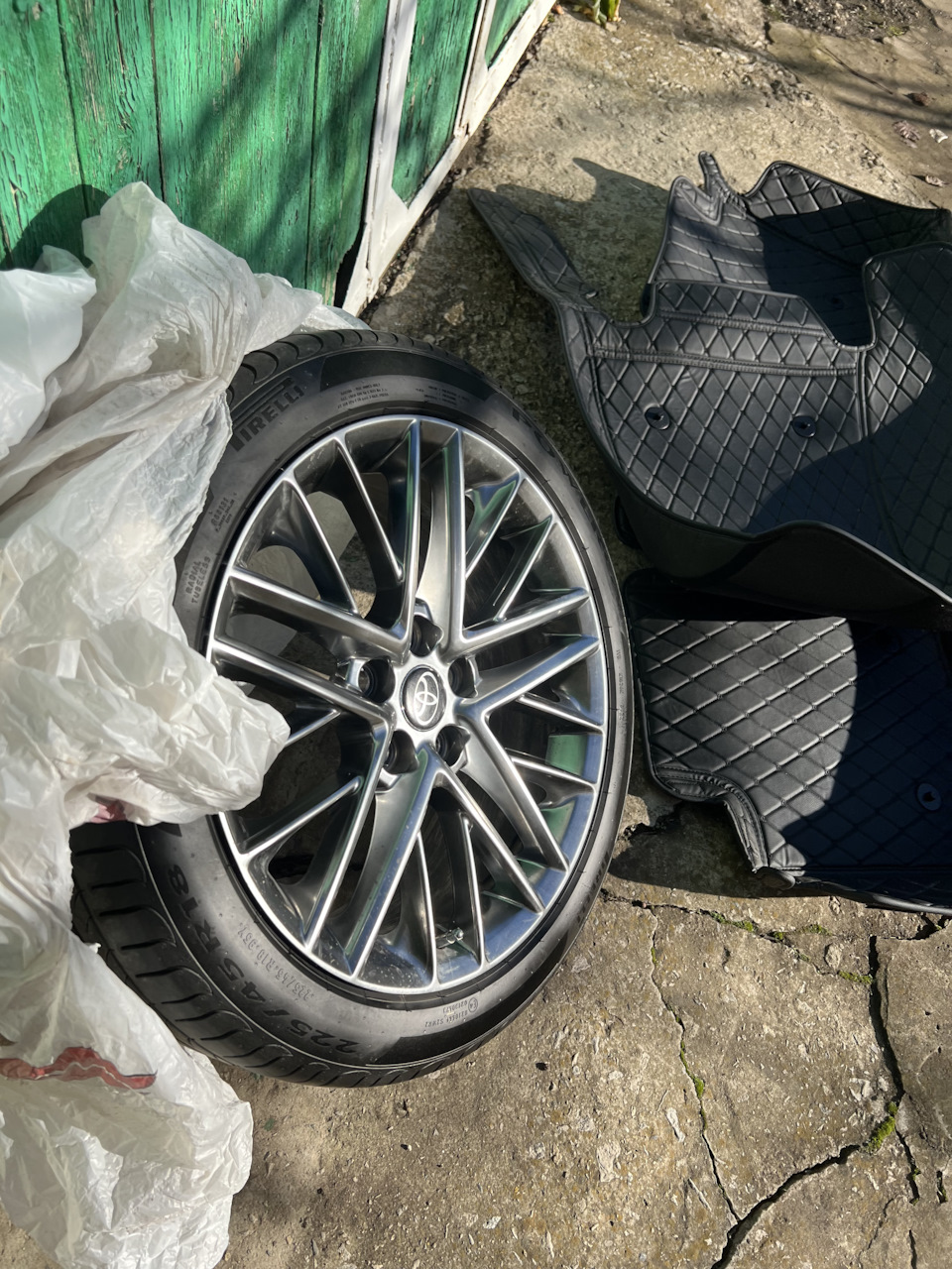 Прикупил колеса r18 — Toyota Camry (XV50), 2,5 л, 2012 года | колёсные ...