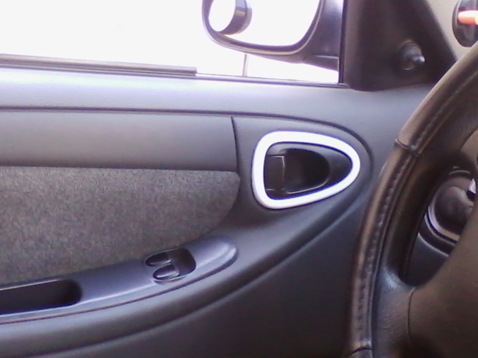 Как снять ручки шевроле авео Interior door lock handle (Chevrolet Aveo T250 2006-2011: Body: Exterior)