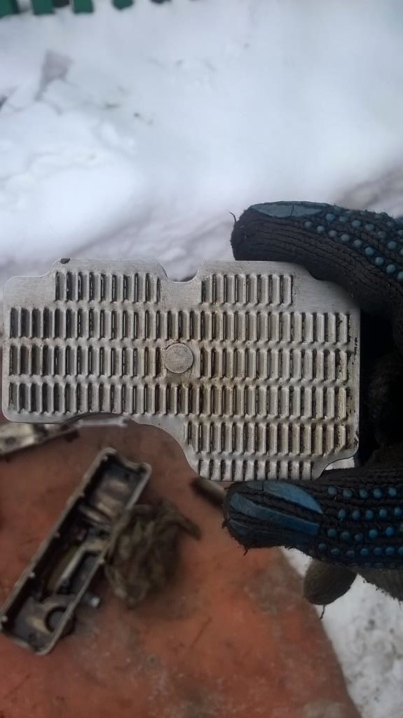 Чистка маслоотделителительной сетки — Lada 2114, 1,6 л, 2007 года ...