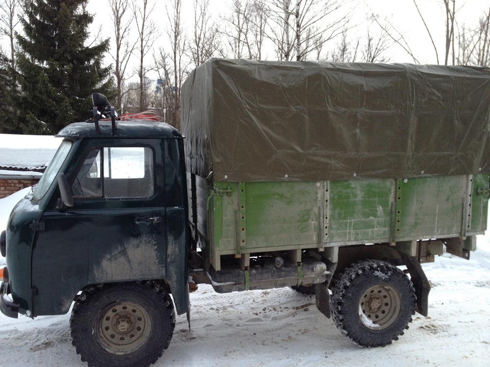 Уаз 3303 тверская область. УАЗ головастик 3303 экспедиционный. УАЗ 3303 Грузопассажирский. Люстра на УАЗ 3303. УАЗ 3303 бортовой для охоты.