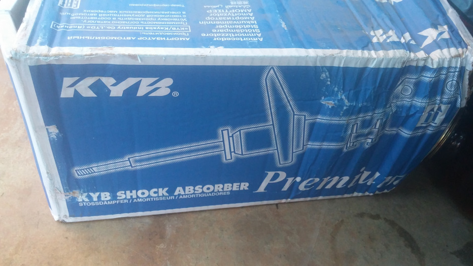 Очередная замена передних аммортизаторов или МИРОВОЙ ЗАГОВОР ...