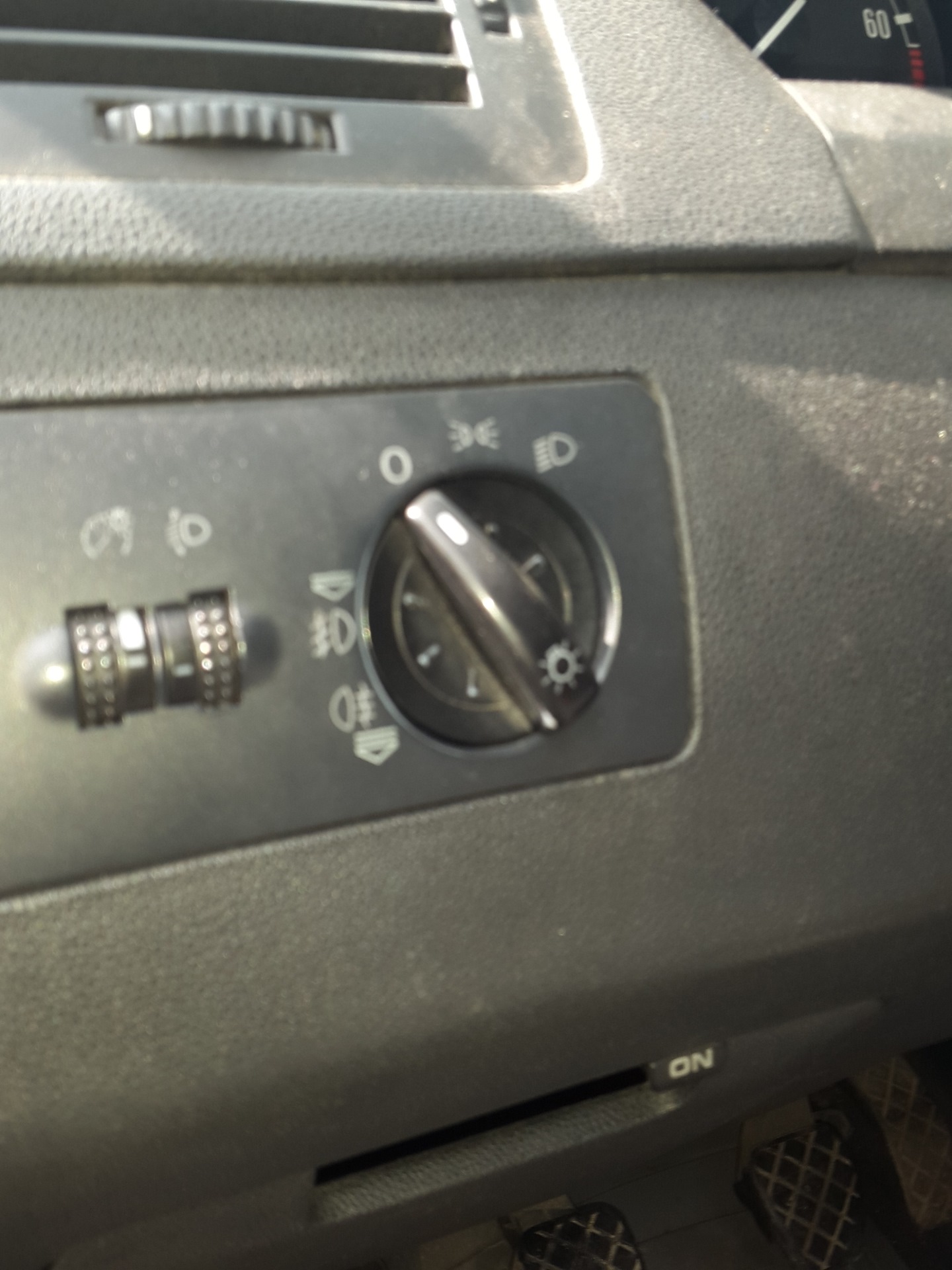 Что это? — Skoda Fabia Mk1, 1,4 л, 2001 года | другое | DRIVE2