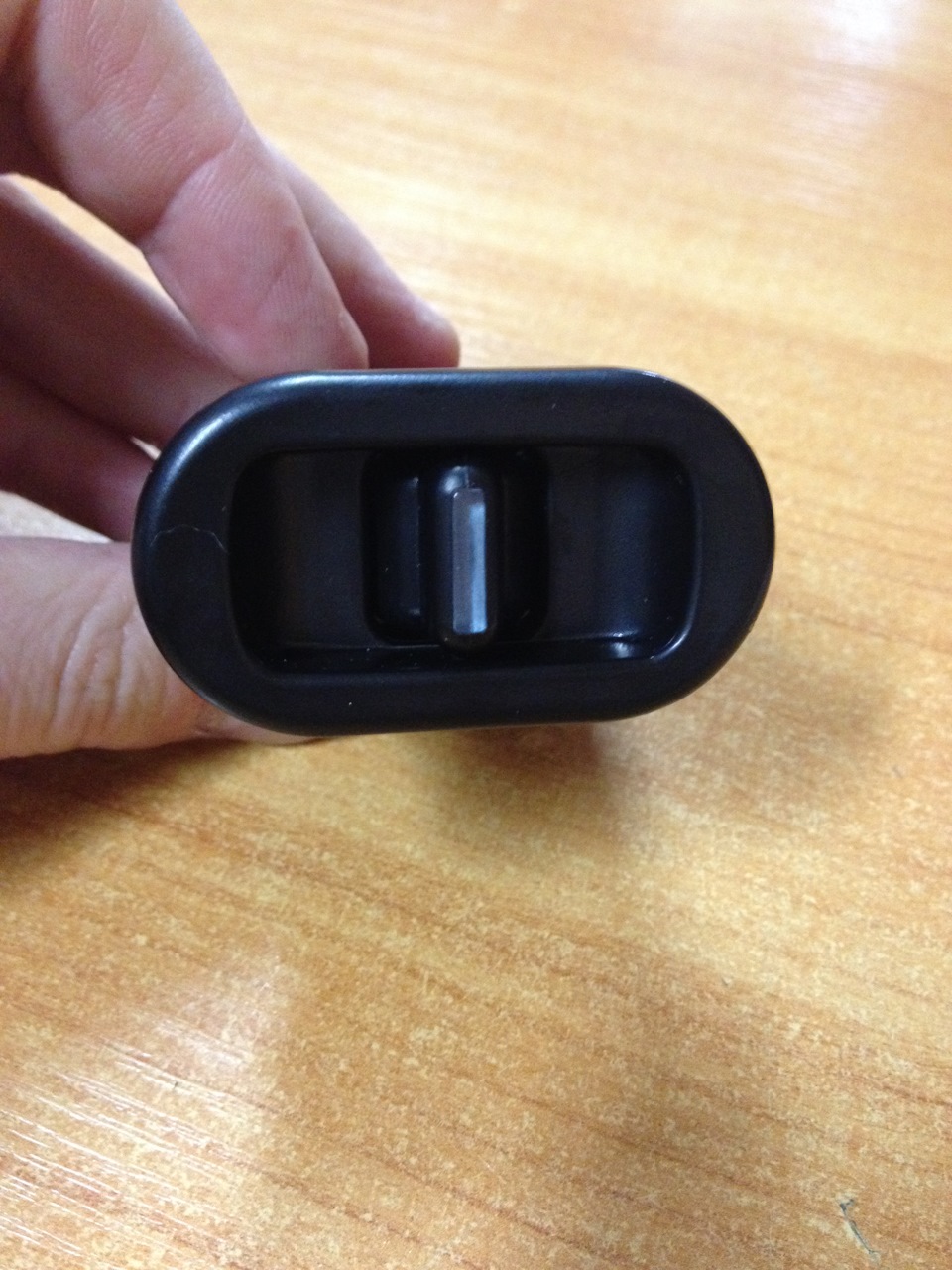 Audi q7 управление пневмоподвеской. W221 кнопки пневмы. пульт управления пневмоподвеской на форд транзит. блок кнопок пневмоподвески q8. кнопка пневмо  подвески lexus rx330.