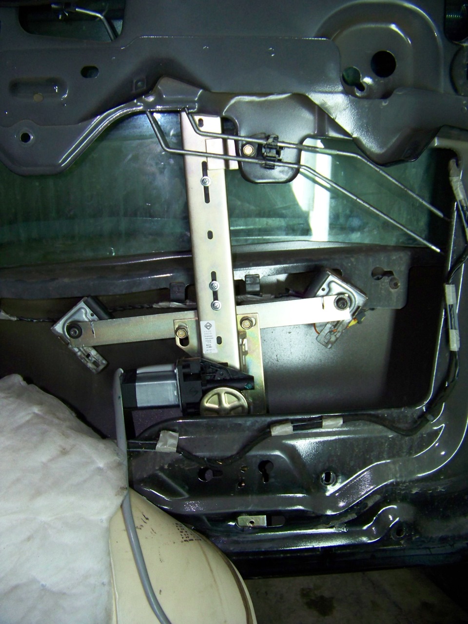 Стеклоподъемник "Форвард" — Chevrolet TrailBlazer (1G), 4,2 л, 2008 ...