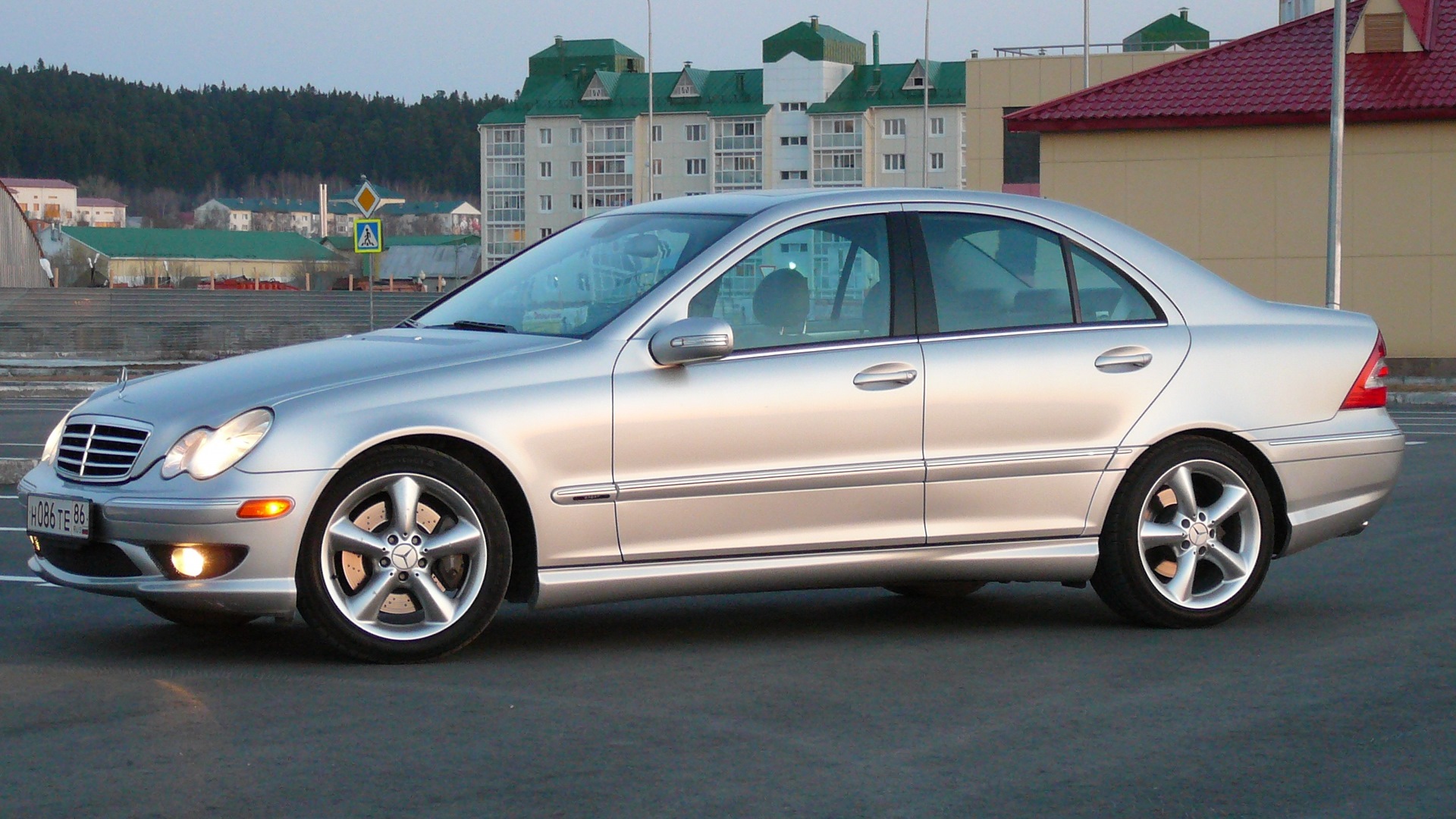 W203 mercedes фото